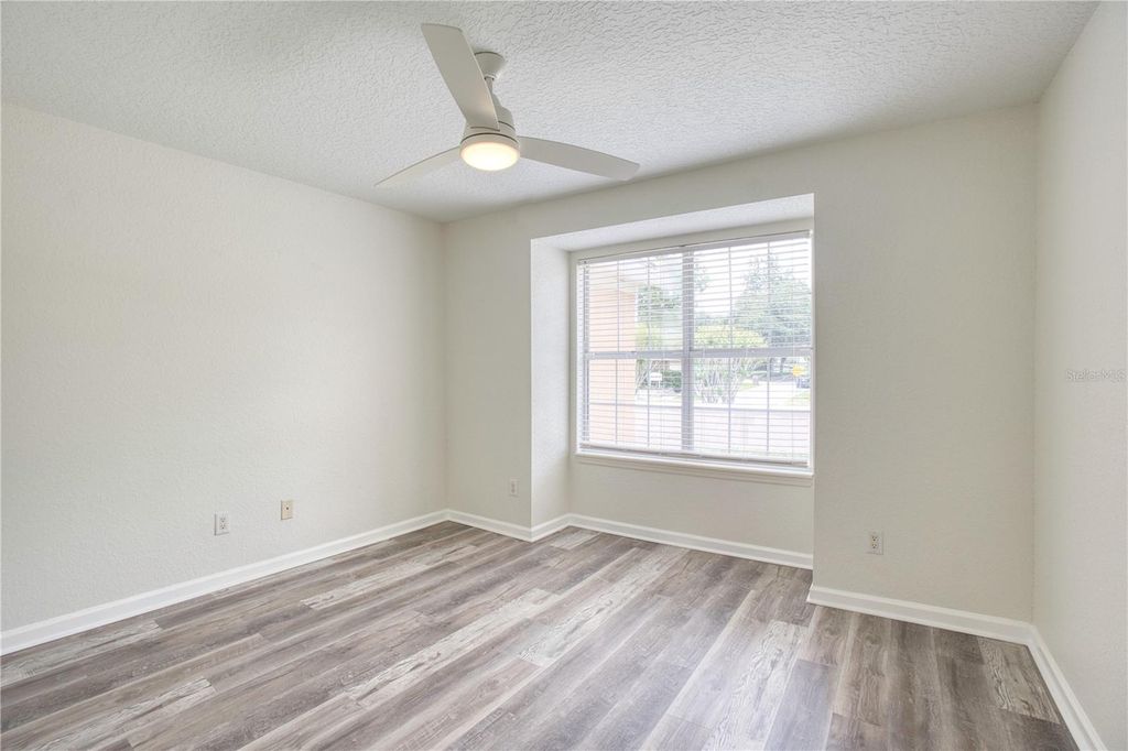 Image 21 of property listing at 7330 CYPRESS GROVE ROAD 74, Orlando, FL 32819