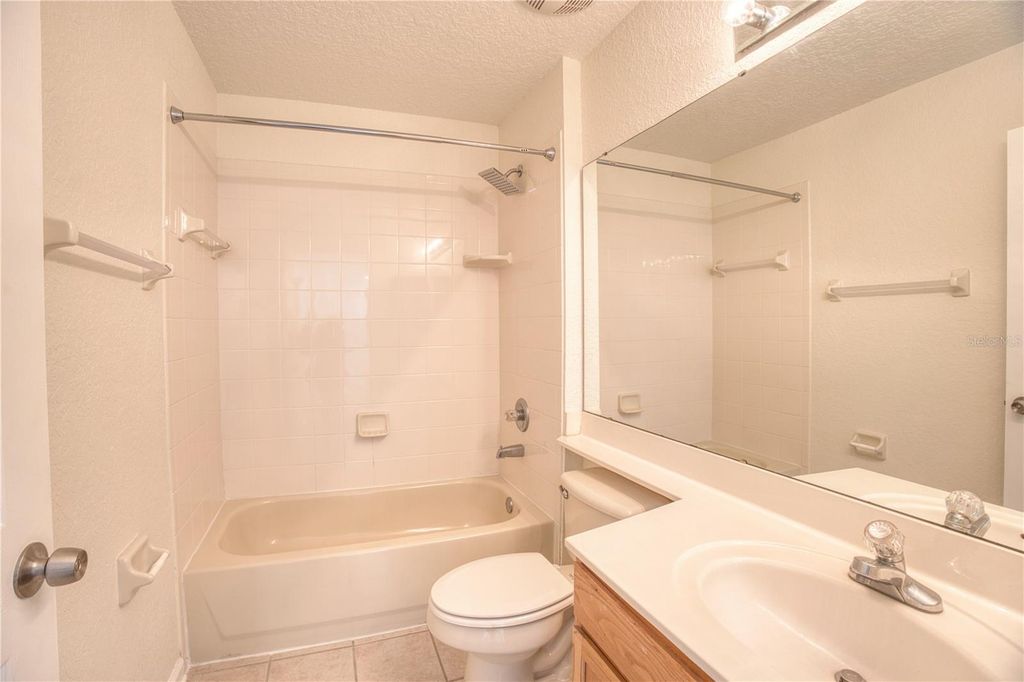 Image 32 of property listing at 7330 CYPRESS GROVE ROAD 74, Orlando, FL 32819