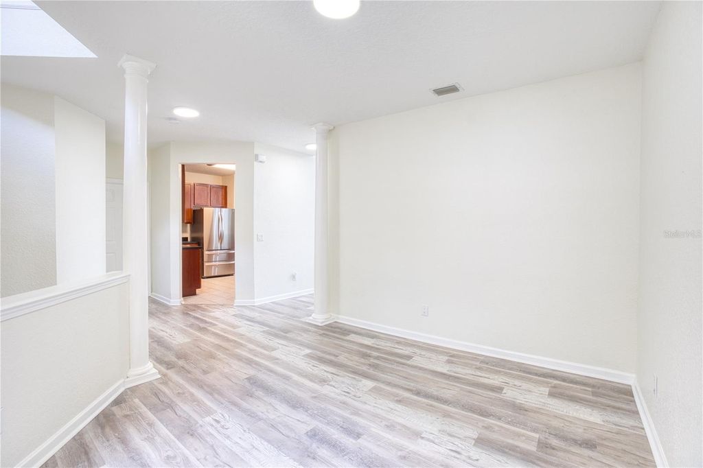Image 7 of property listing at 7330 CYPRESS GROVE ROAD 74, Orlando, FL 32819