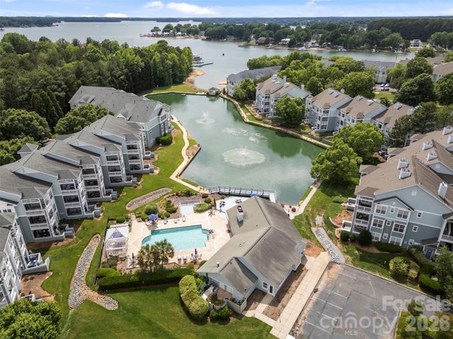 18824 Nautical Drive 33, Cornelius, NC 28031
