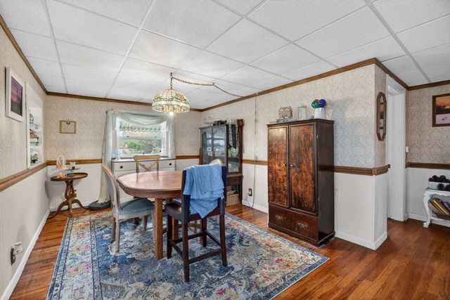 2015 N Zenith Avenue, Davenport, IA 52804