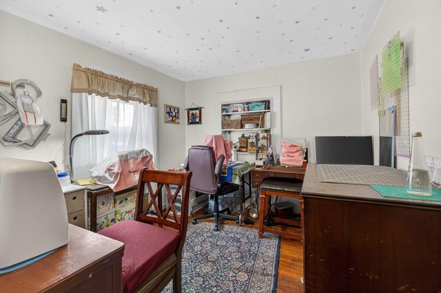 2015 N Zenith Avenue, Davenport, IA 52804