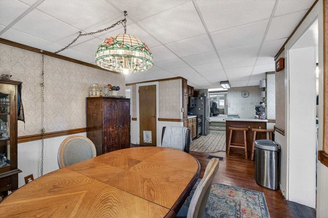 2015 N Zenith Avenue, Davenport, IA 52804