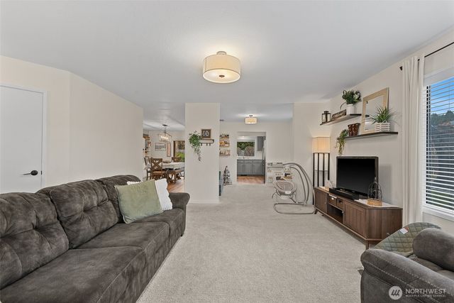 520 Cedar Wood Lane, Wenatchee, WA 98801