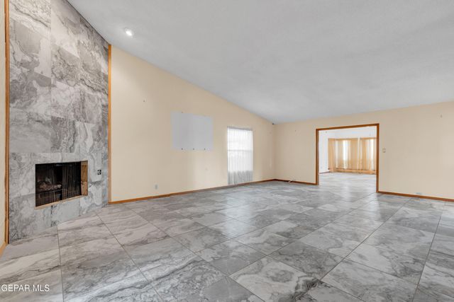 1617 TOMMY AARON Drive, El Paso, TX 79936