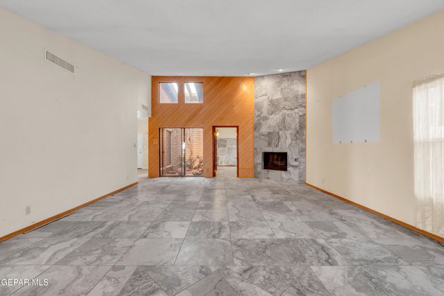 1617 TOMMY AARON Drive, El Paso, TX 79936