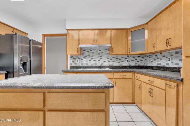 1617 TOMMY AARON Drive, El Paso, TX 79936