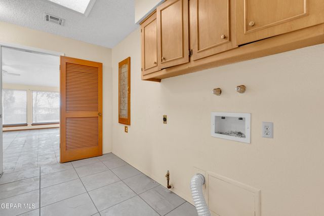 1617 TOMMY AARON Drive, El Paso, TX 79936