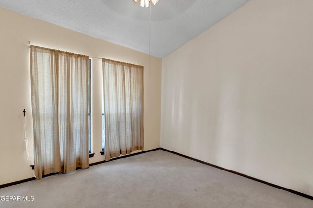 1617 TOMMY AARON Drive, El Paso, TX 79936