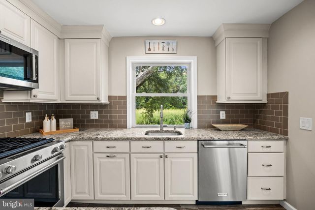 310 NEW YORK AVE, Hainesport, NJ 08036