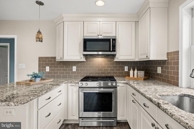 310 NEW YORK AVE, Hainesport, NJ 08036