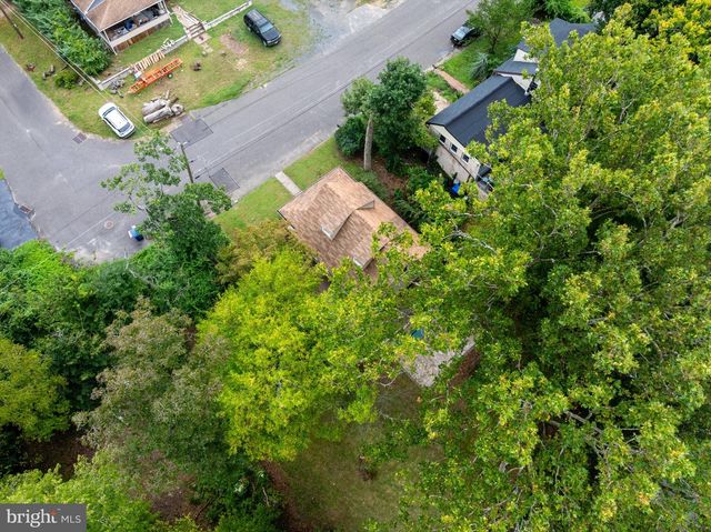 310 NEW YORK AVE, Hainesport, NJ 08036