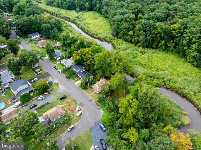 310 NEW YORK AVE, Hainesport, NJ 08036