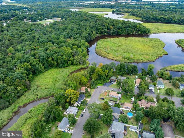 310 NEW YORK AVE, Hainesport, NJ 08036