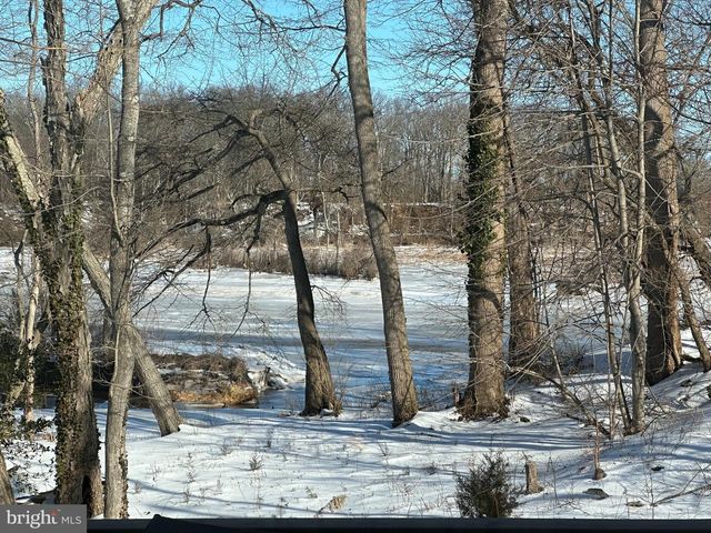 310 NEW YORK AVE, Hainesport, NJ 08036