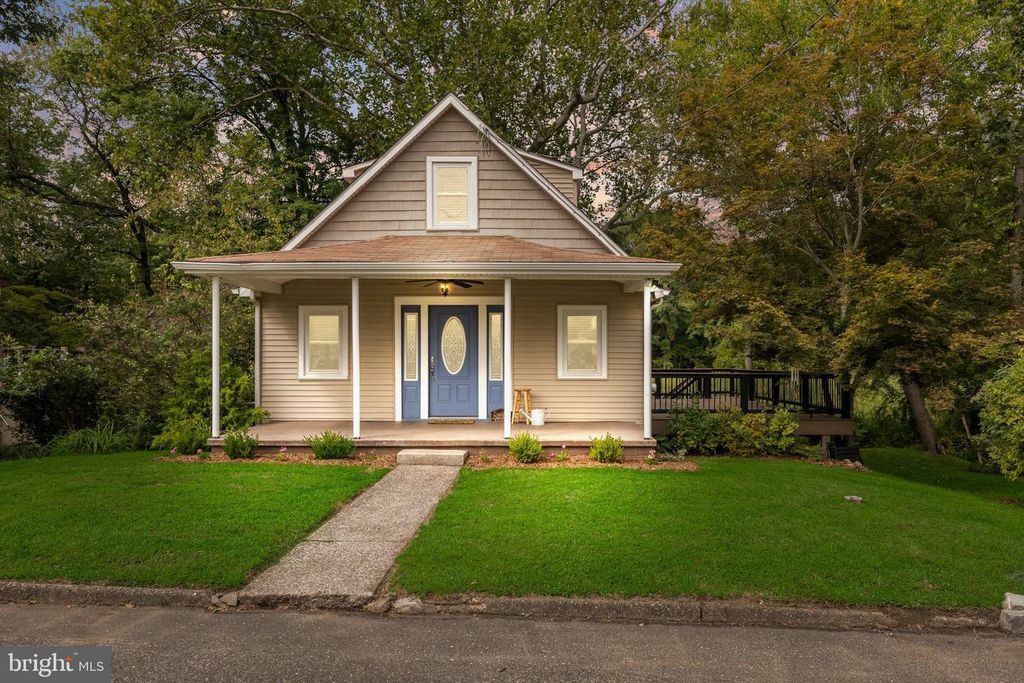 310 NEW YORK AVE, Hainesport, NJ 08036