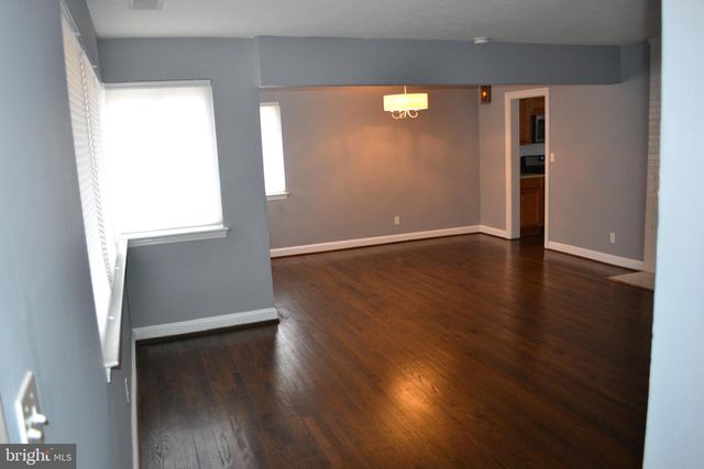 6801 ADELPHI RD, University Park, MD 20782