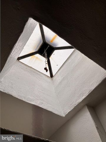 1220 N POTOMAC ST, Baltimore, MD 21213