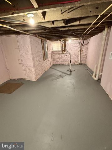 1220 N POTOMAC ST, Baltimore, MD 21213