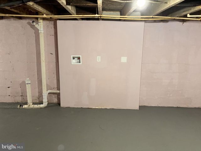 1220 N POTOMAC ST, Baltimore, MD 21213