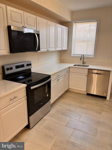 1220 N POTOMAC ST, Baltimore, MD 21213