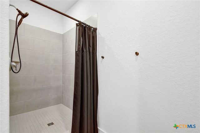 8944 Turkey Creek, Seguin, TX 78155