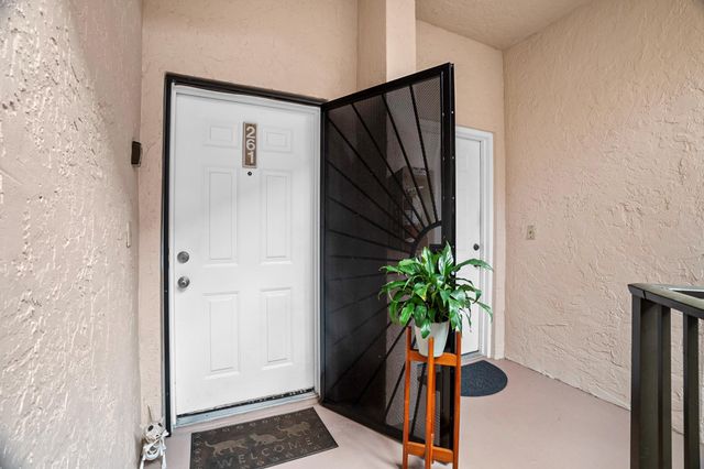 4161 Coral Tree Cir 261, Coconut Creek, FL 33073