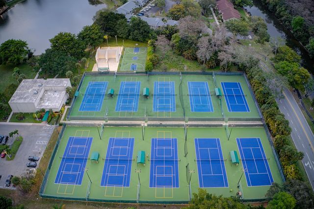 4161 Coral Tree Cir 261, Coconut Creek, FL 33073