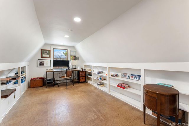 25 Merriam Avenue, Bronxville, NY 10708