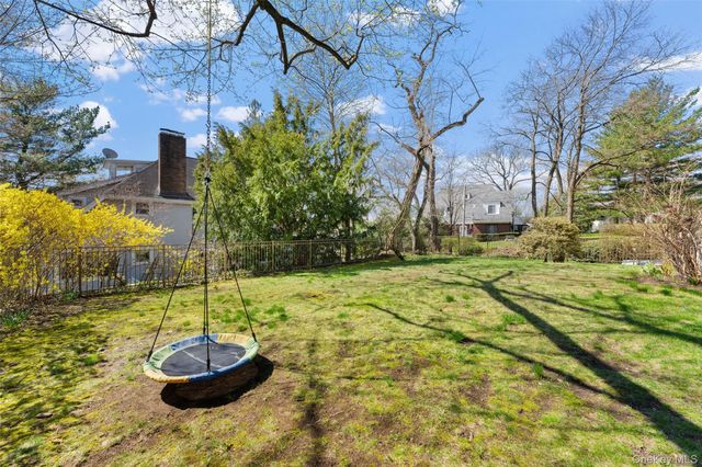 25 Merriam Avenue, Bronxville, NY 10708