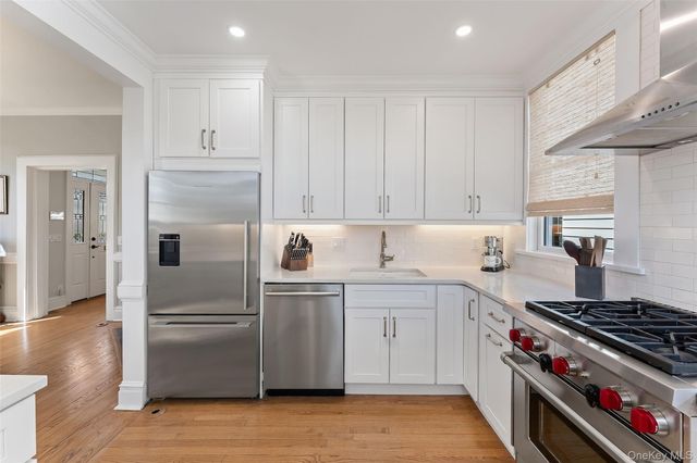 25 Merriam Avenue, Bronxville, NY 10708