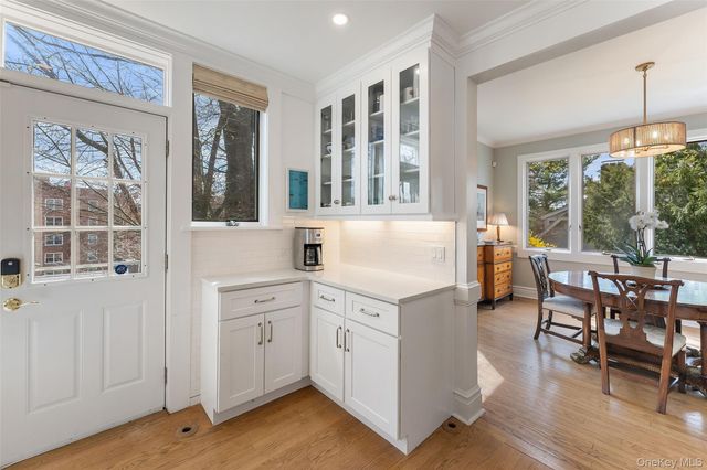 25 Merriam Avenue, Bronxville, NY 10708