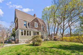 25 Merriam Avenue, Bronxville, NY 10708