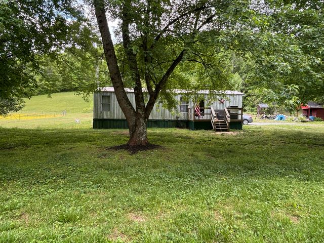 2172 Patty Ridge Road, Dunnville, KY 42528