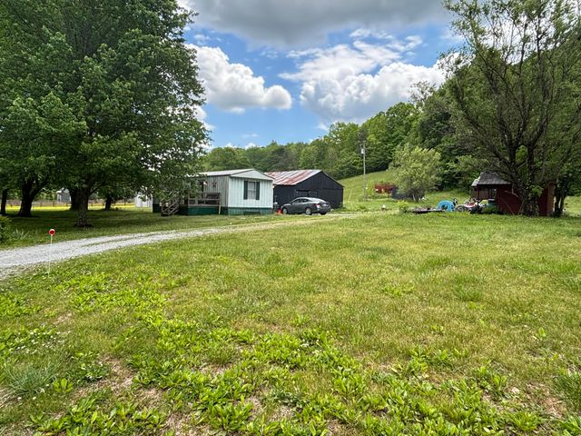 2172 Patty Ridge Road, Dunnville, KY 42528