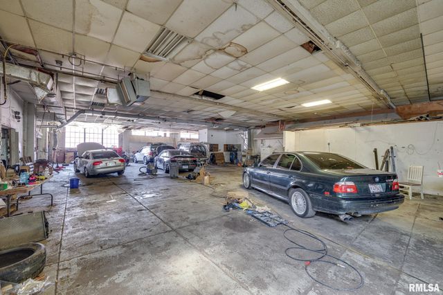 514 W MAIN Street, Peoria, IL 61606