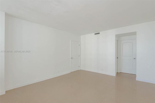3505 S Ocean Drive 1411, Hollywood, FL 33019