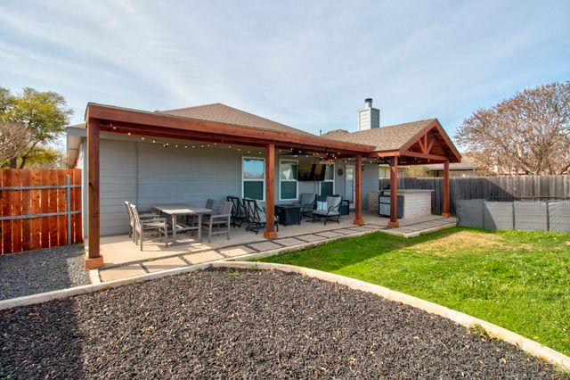 9004 Warren Drive, Mckinney, TX 75071