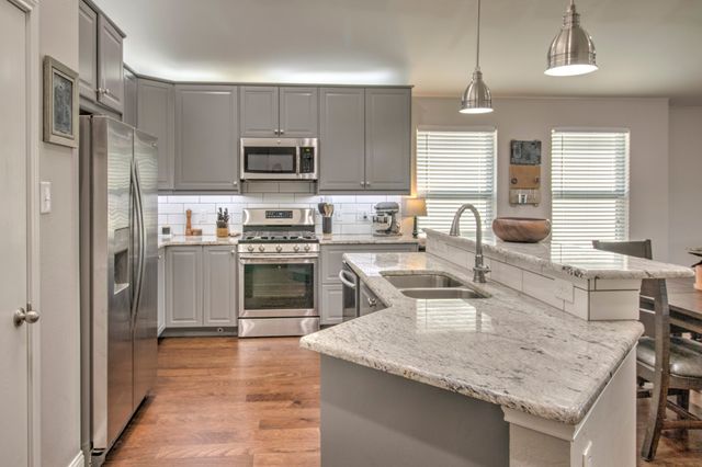 9004 Warren Drive, Mckinney, TX 75071