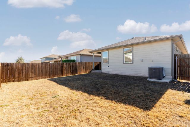 220 FAIRFAX Ave, San Marcos, TX 78666