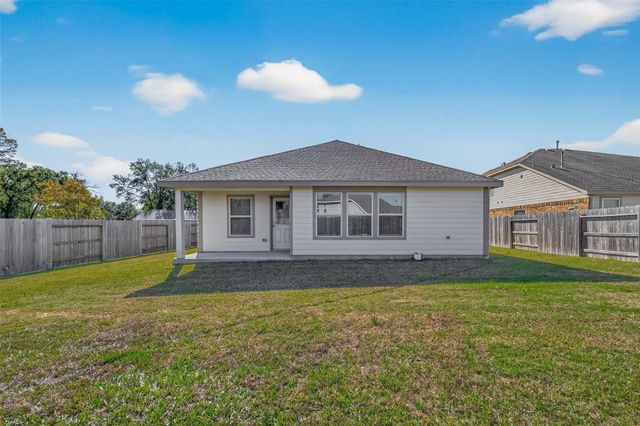 1010 Schooner Street, Crosby, TX 77532
