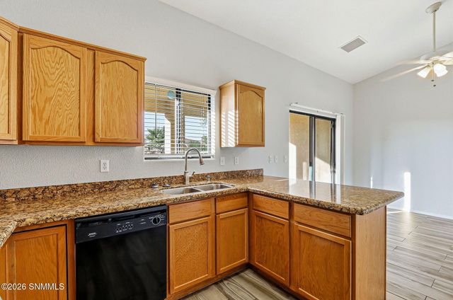 1973 Bentley Drive, Las Cruces, NM 88001