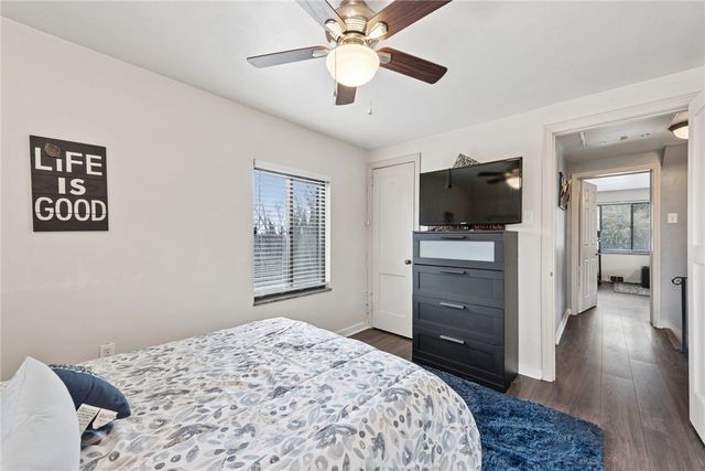 310 Edgewood Rd, Forest Hills Boro, PA 15221