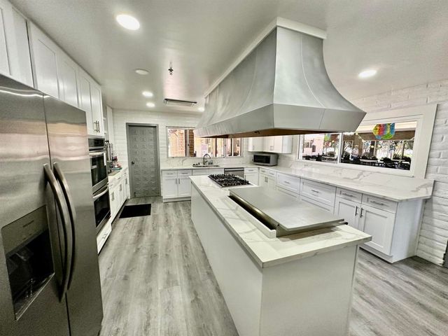 8301 Mission Gorge Road 138, Santee, CA 92071