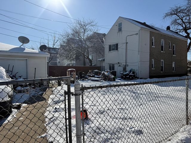 3003 S Kenneth Avenue, Chicago, IL 60623
