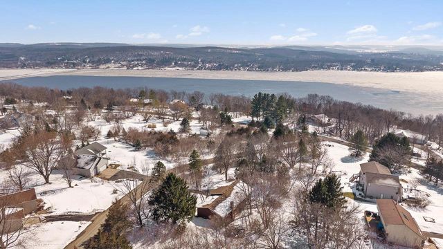 N3581 Skyhigh Road, Poynette, WI 53955