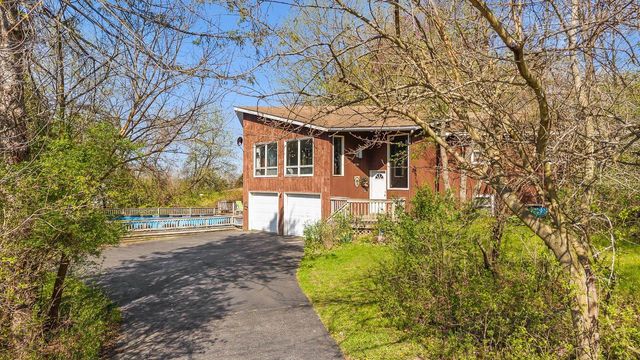 N3581 Skyhigh Road, Poynette, WI 53955