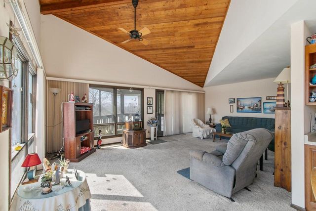 N3581 Skyhigh Road, Poynette, WI 53955