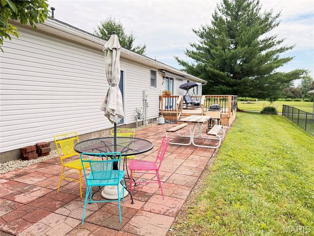 100 Quail Run, Bethalto, IL 62010