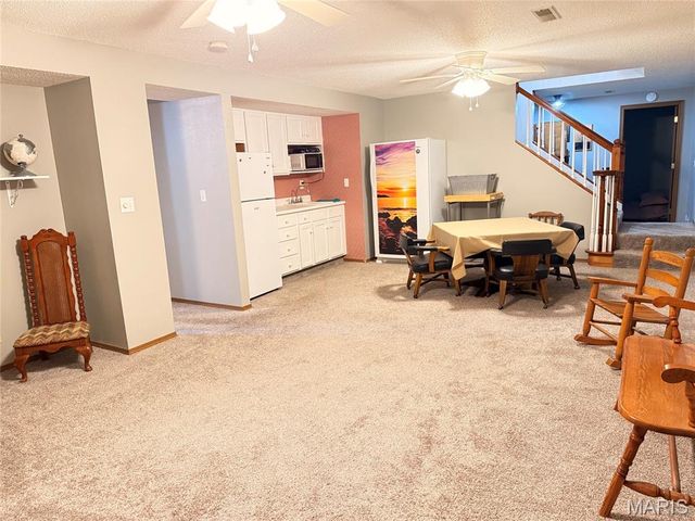 100 Quail Run, Bethalto, IL 62010